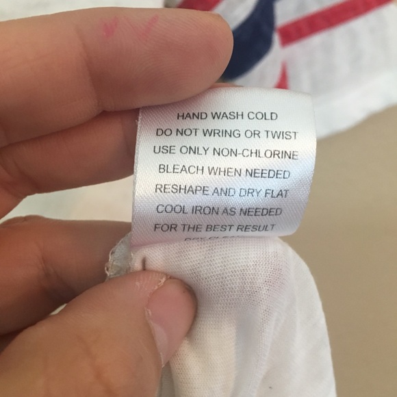 Pink rose light red white and blue tee shirt small - Picture 4 of 5